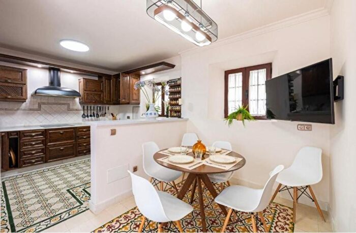 Casas en venta y pisos alquiler - 3
