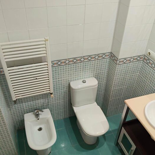 Casas en venta y pisos alquiler - 2