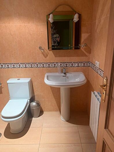 Casas en venta y pisos alquiler - 2