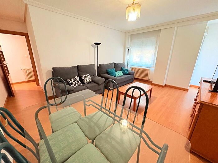 Casas en venta y pisos alquiler - 2