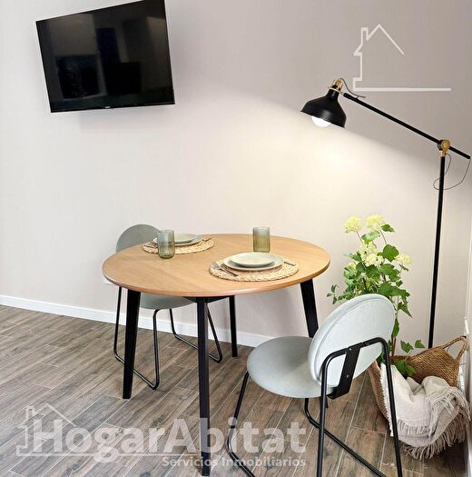 Piso en venta en Campanar, Les Tendetes Avenida Burjassot de 1 habitacion