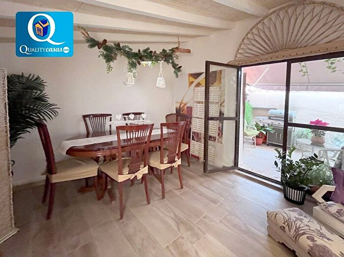 Casas en venta y pisos alquiler - 1