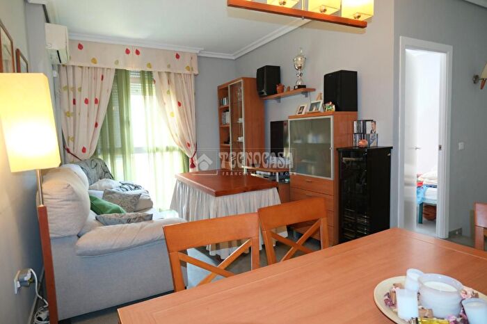 Casas en venta y pisos alquiler - 1
