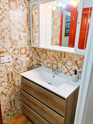 Casas en venta y pisos alquiler - 2