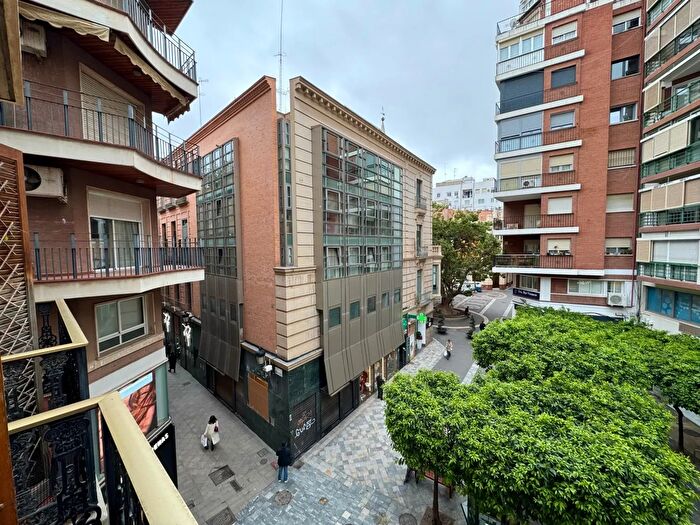 Casas en venta y pisos alquiler - 1