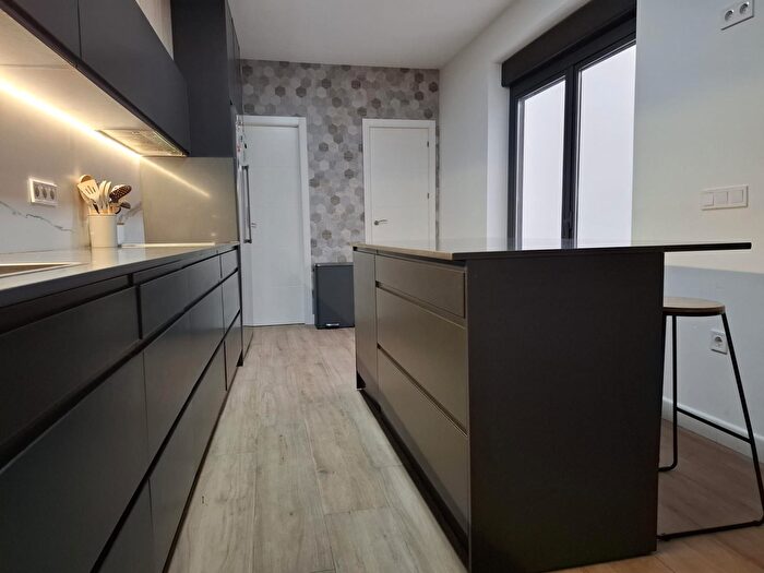 Casa en venta en Centro, Ollerías San Cayetano de 4 habitaciones