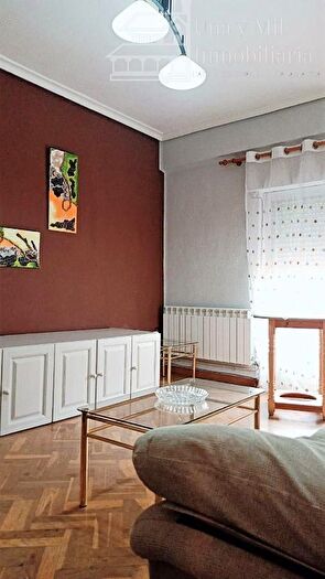 Casas en venta y pisos alquiler - 2