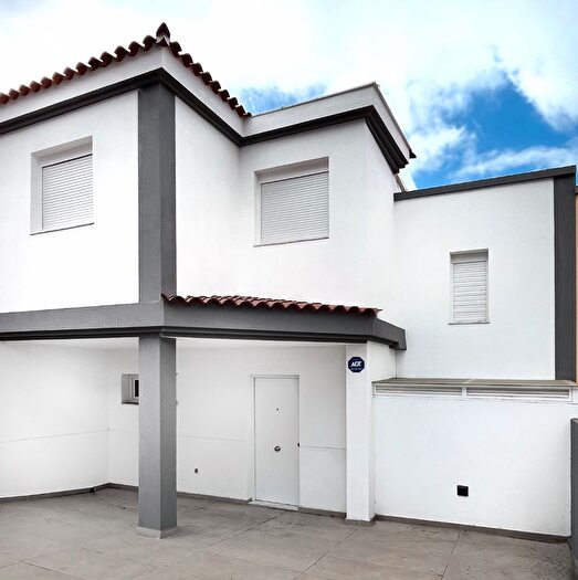 Casas en venta y pisos alquiler - 1