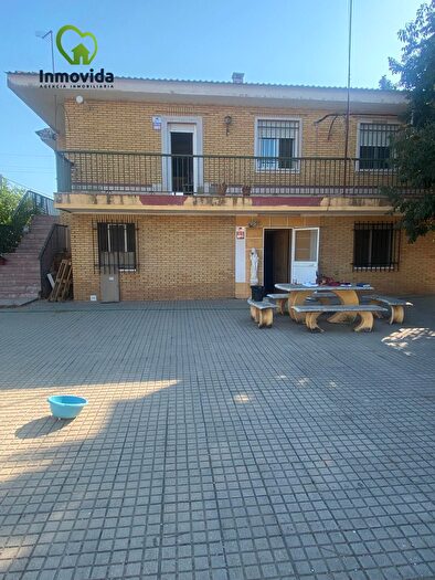 Casas en venta y pisos alquiler - 2