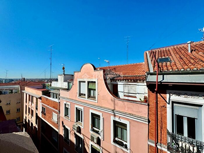 Casas en venta y pisos alquiler - 3