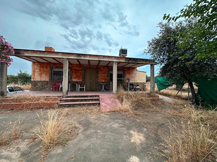 Casas en venta y pisos alquiler - 1
