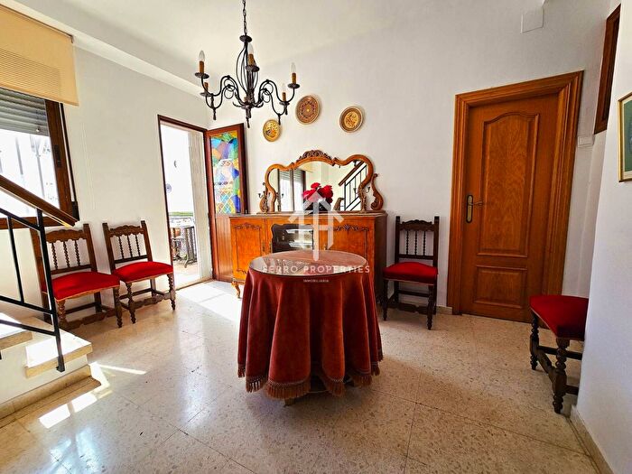Casas en venta y pisos alquiler - 1