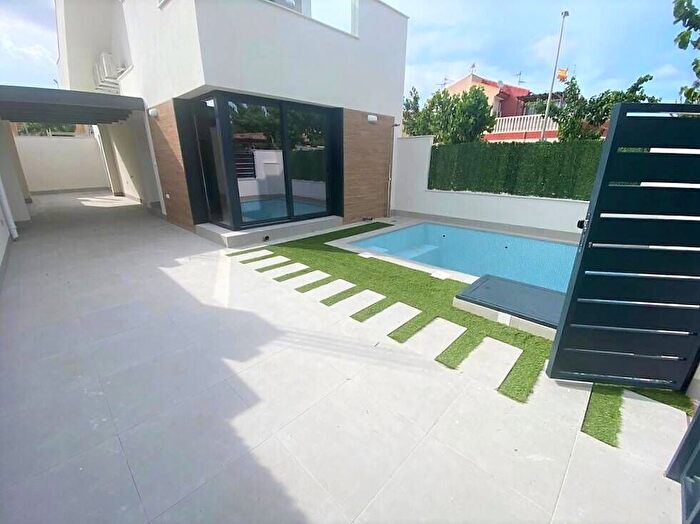 Casas en venta y pisos alquiler - 1