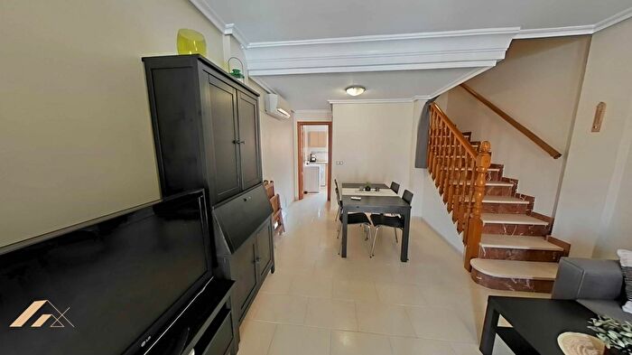 Casas en venta y pisos alquiler - 2