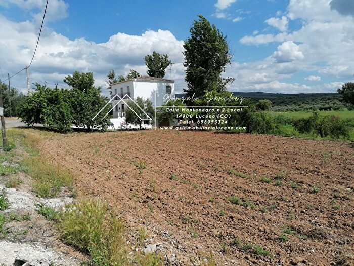 Casa en venta en Cabra, Córdoba de 4 habitaciones