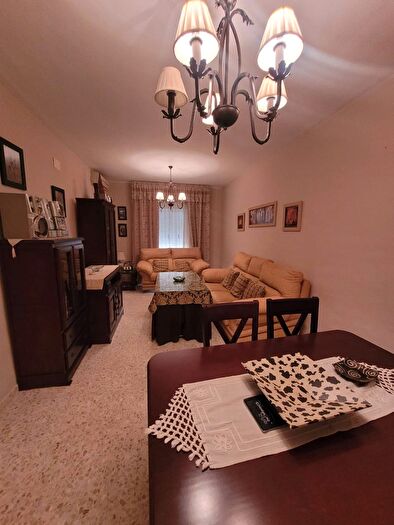 Casas en venta y pisos alquiler - 2