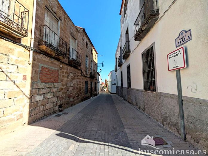 Casas en venta y pisos alquiler - 2