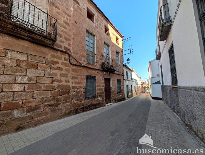 Casas en venta y pisos alquiler - 3