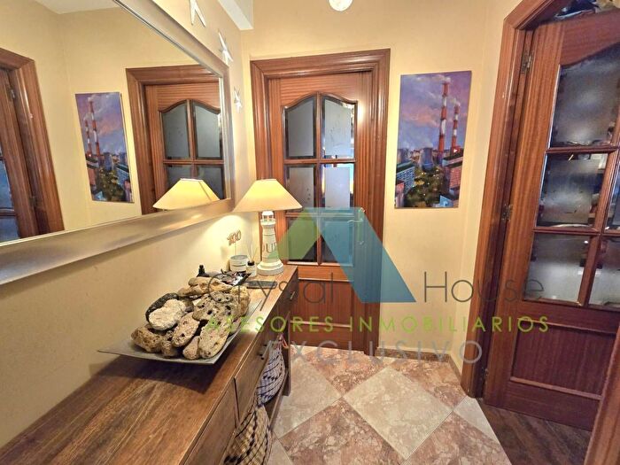 Casas en venta y pisos alquiler - 3