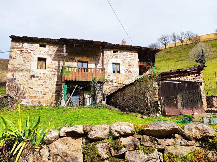 Casas en venta y pisos alquiler - 1