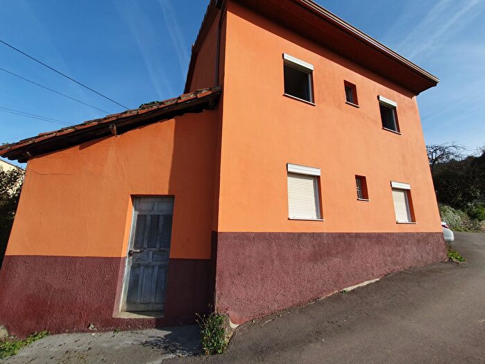 Casas en venta y pisos alquiler - 3