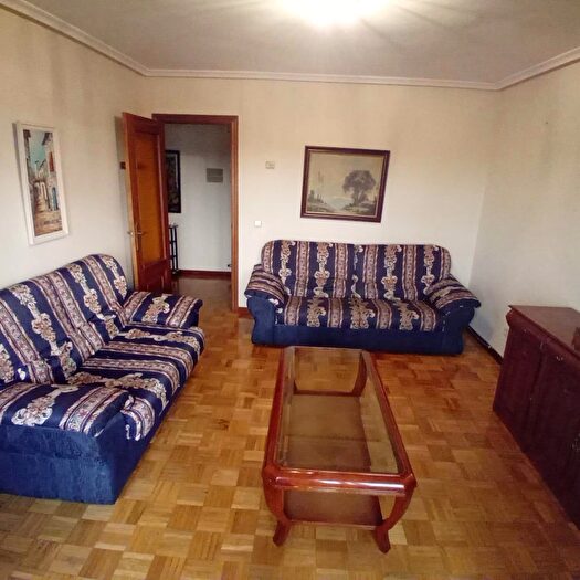 Casas en venta y pisos alquiler - 3
