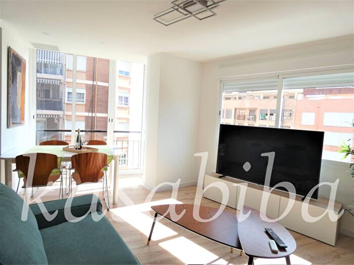 Casas en venta y pisos alquiler - 1