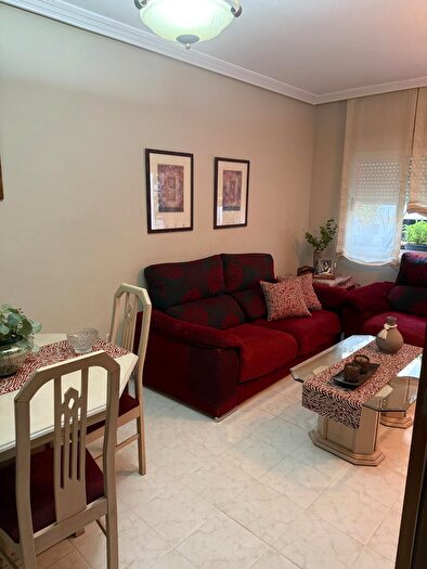 Casas en venta y pisos alquiler - 2
