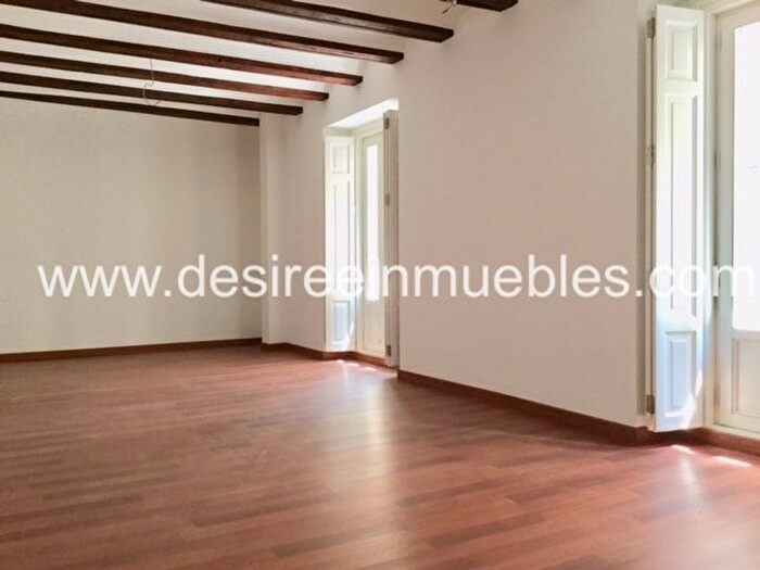 Casas en venta y pisos alquiler - 1