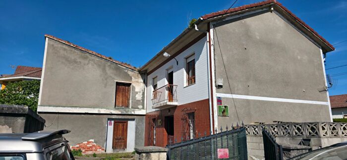 Casas en venta y pisos alquiler - 2