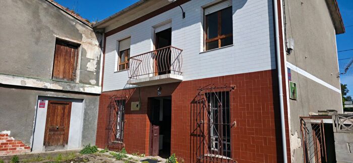 Casas en venta y pisos alquiler - 1