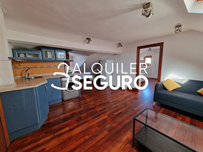 Casas en venta y pisos alquiler - 1