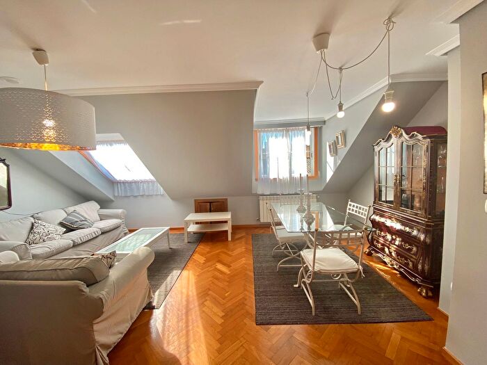 Casas en venta y pisos alquiler - 2