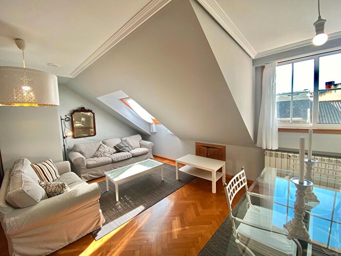 Casas en venta y pisos alquiler - 1