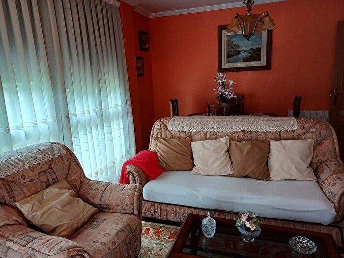 Casas en venta y pisos alquiler - 2
