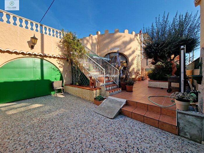 Casas en venta y pisos alquiler - 1