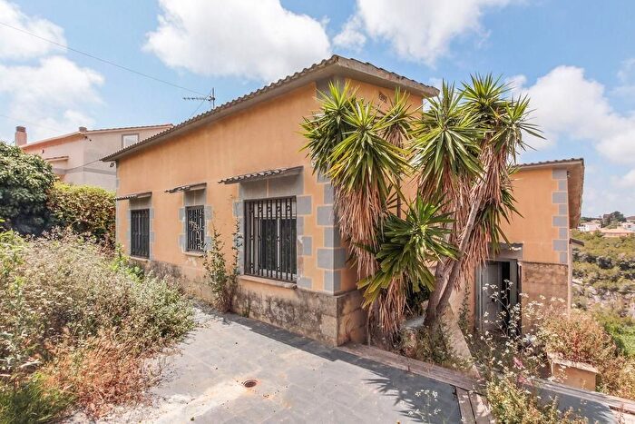Casa en venta en Bellvei, Tarragona de 3 habitaciones