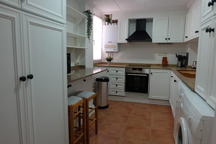 Casas en venta y pisos alquiler - 1