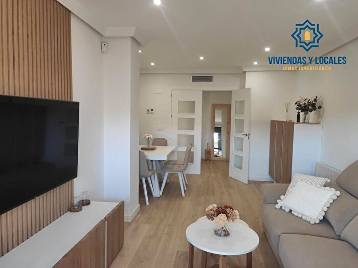 Piso en venta en Chana, Angustias Chana Encina de 4 habitaciones