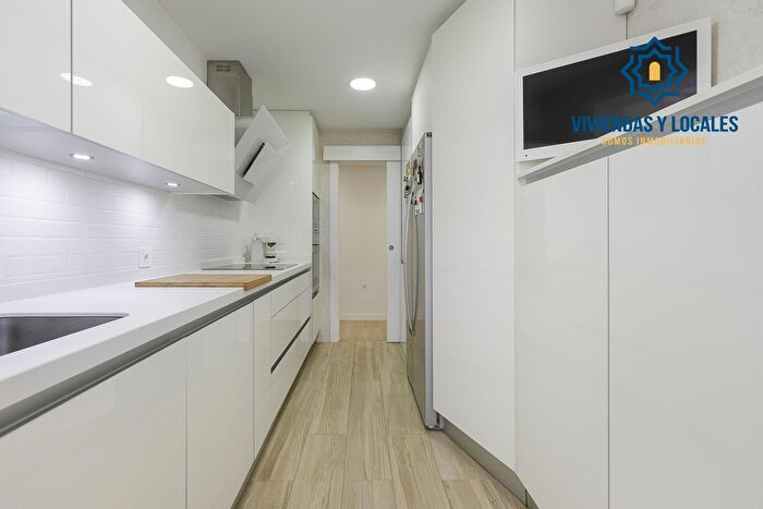 Casas en venta y pisos alquiler - 2