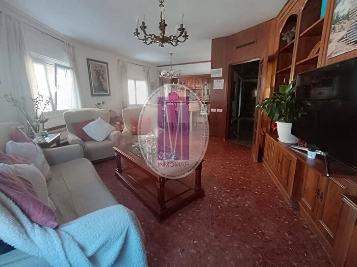 Piso en venta en Centre, Cornellà de Llobregat de 4 habitaciones