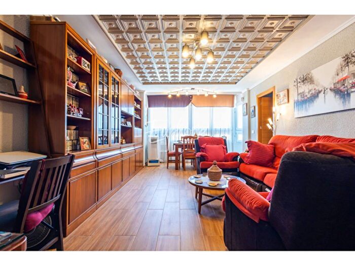 Casas en venta y pisos alquiler - 2