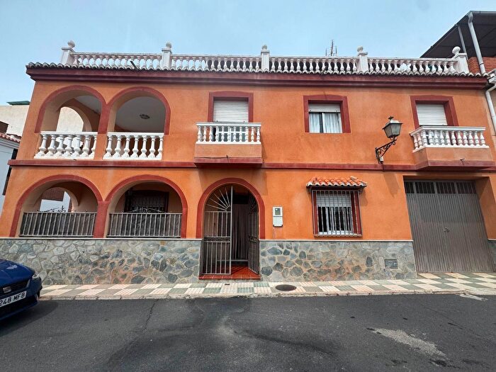 Casa en venta en Molvízar, Granada de 6 habitaciones
