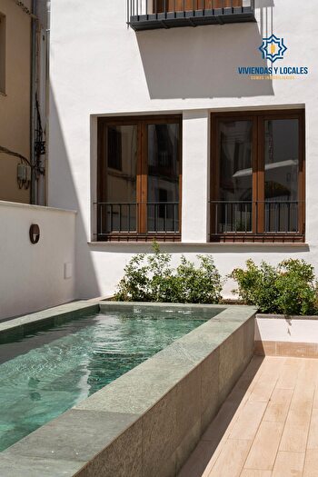 Casas en venta y pisos alquiler - 2