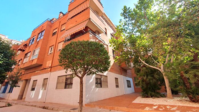 Piso en venta en Plaza de Toros Avenida Chapí Trinquete, Elda de 4 habitaciones