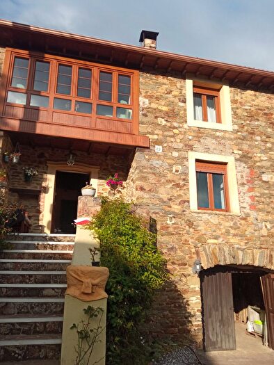 Casas en venta y pisos alquiler - 3