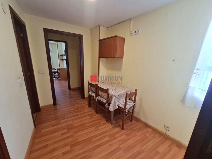 Casas en venta y pisos alquiler - 3