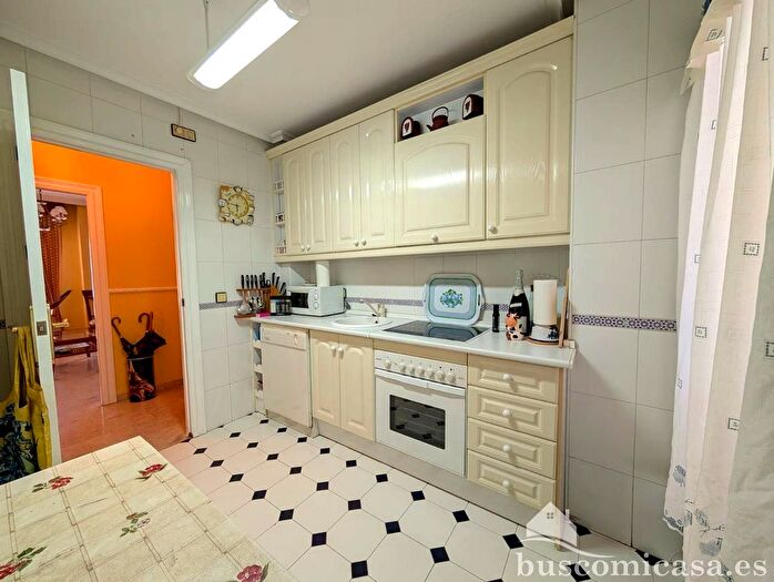 Casas en venta y pisos alquiler - 3