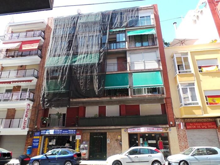 Casas en venta y pisos alquiler - 1