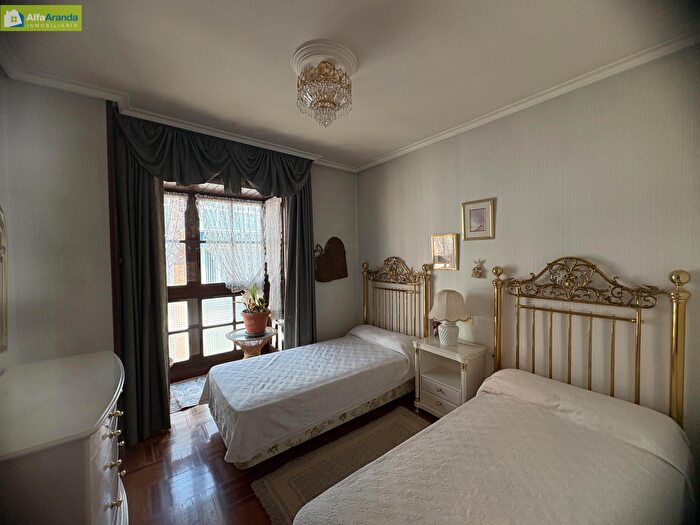 Casas en venta y pisos alquiler - 3
